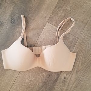 Victoria's secret embrace bra